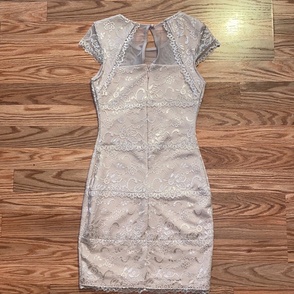 BEBE Light pink lace dress NWOT - Picture 4 of 6